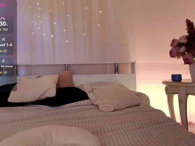 XCourtney webcam