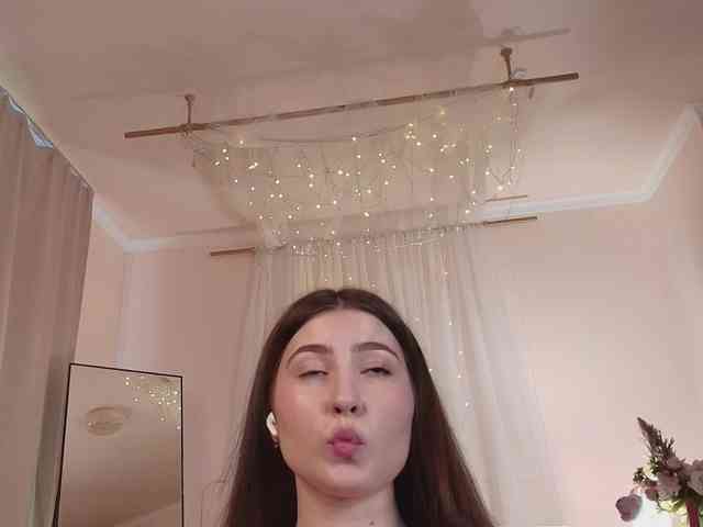 XCourtney webcam