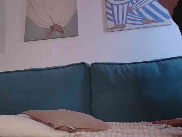 XCourtney webcam