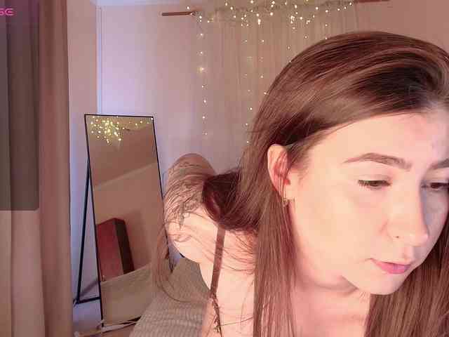 XCourtney webcam