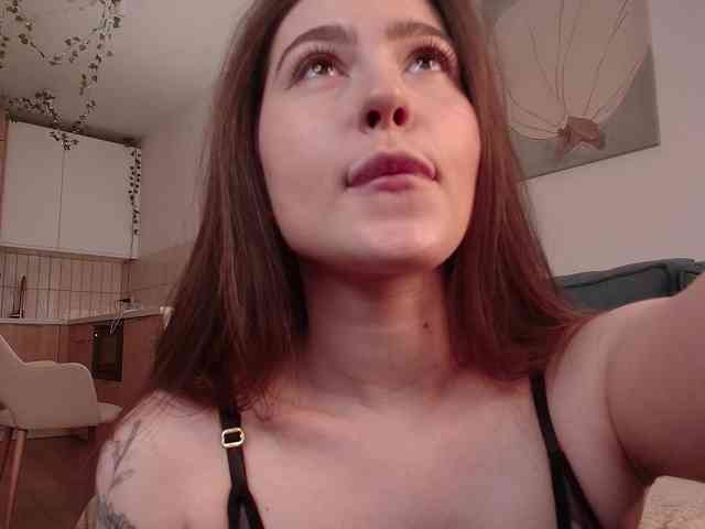 XCourtney webcam