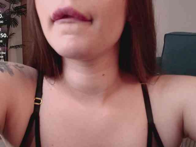 XCourtney webcam