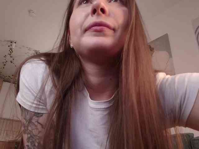 XCourtney webcam