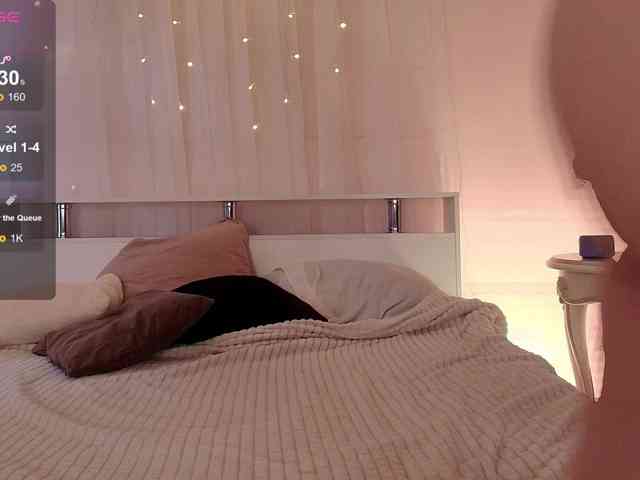 XCourtney webcam