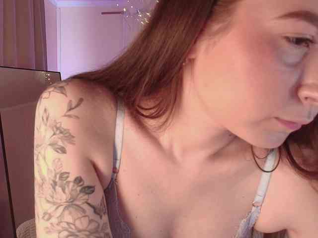 XCourtney webcam