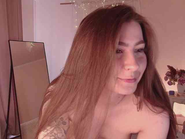 XCourtney webcam