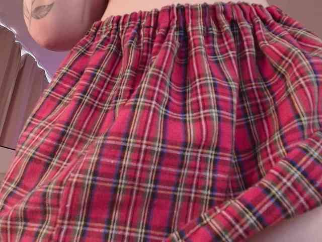 XCourtney webcam