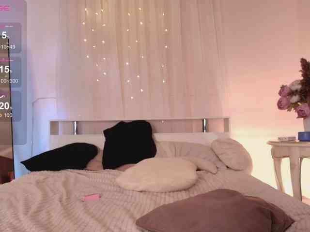 XCourtney webcam