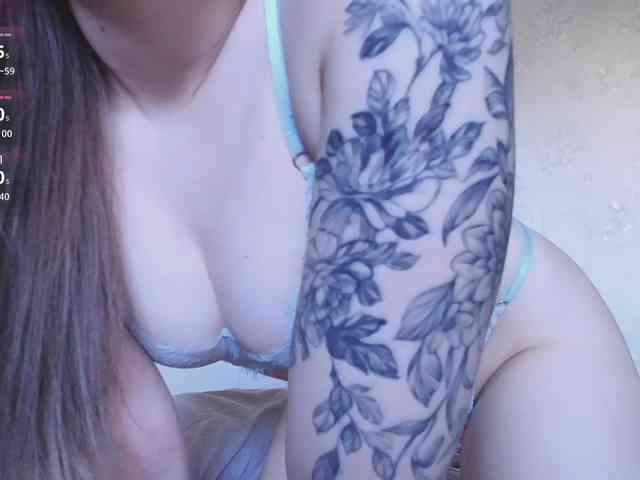 XCourtney XCourtney