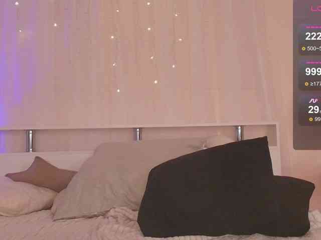XCourtney webcam