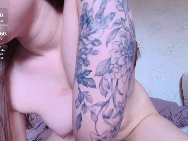 XCourtney webcam