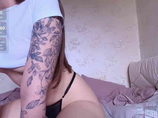 XCourtney webcam