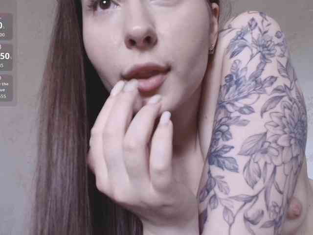 XCourtney webcam