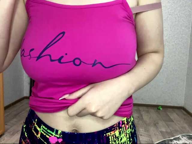 CherriNavarette's BongaCams show and profile