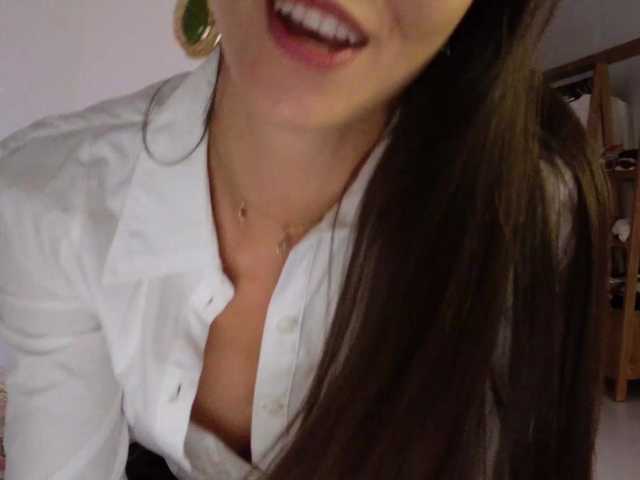 keirasworldd live cam on BongaCams