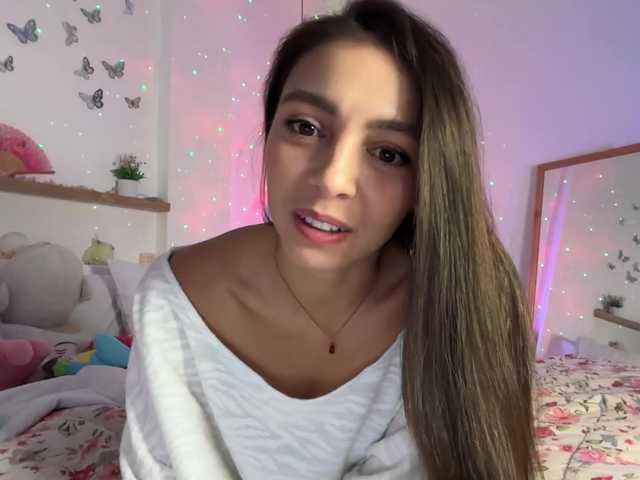 keirasworldd live webcam show
