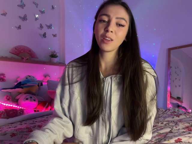 keirasworldd live cam on BongaCams