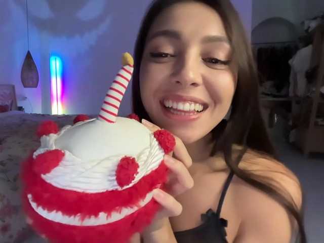 keirasworldd live cam on BongaCams