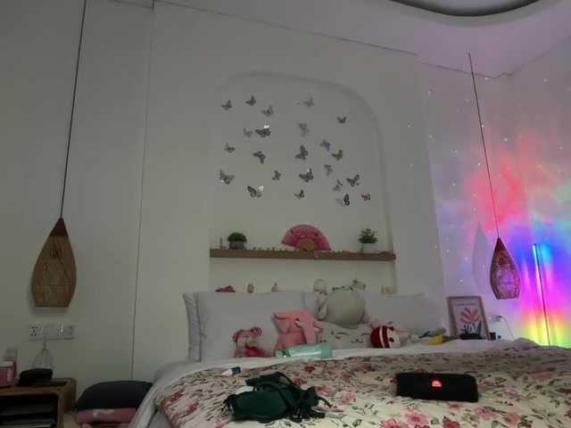 keirasworldd live cam on BongaCams