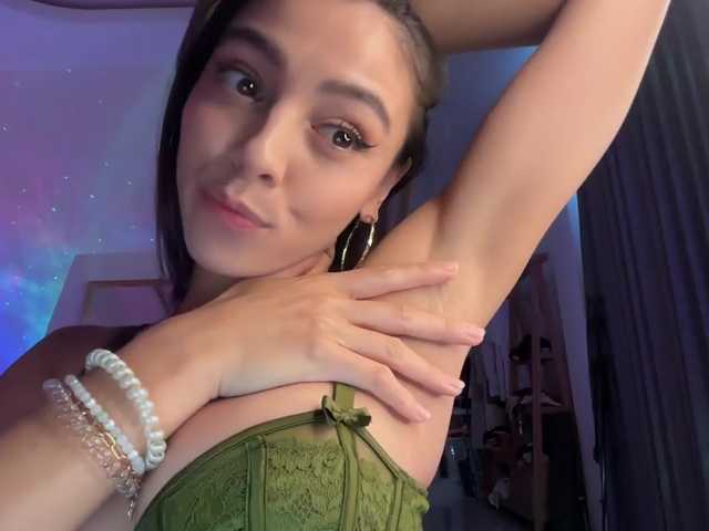 keirasworldd live cam on BongaCams