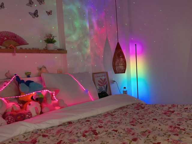 keirasworldd live cam on BongaCams