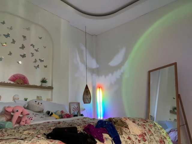keirasworldd live cam on BongaCams
