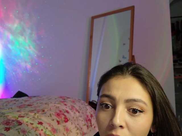 keirasworldd live cam on BongaCams