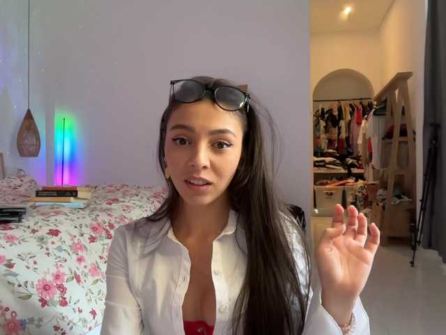 keirasworldd live cam on BongaCams