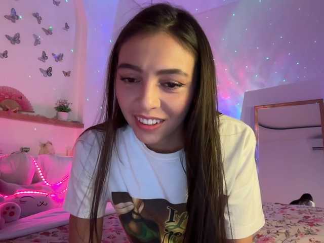 keirasworldd cam belle