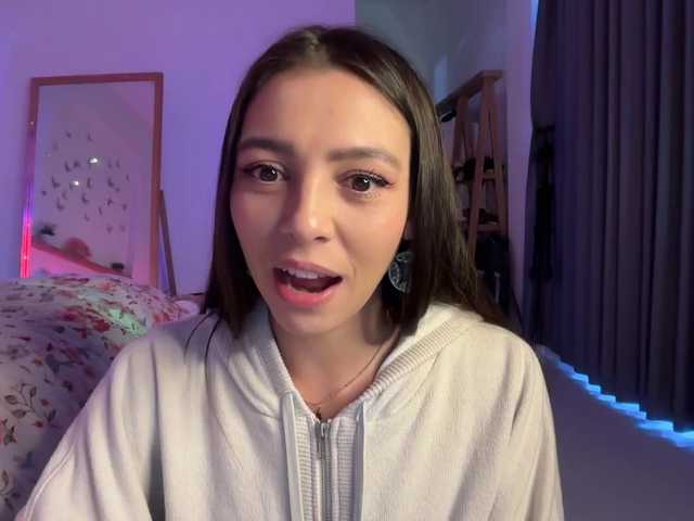 keirasworldd live cam on BongaCams