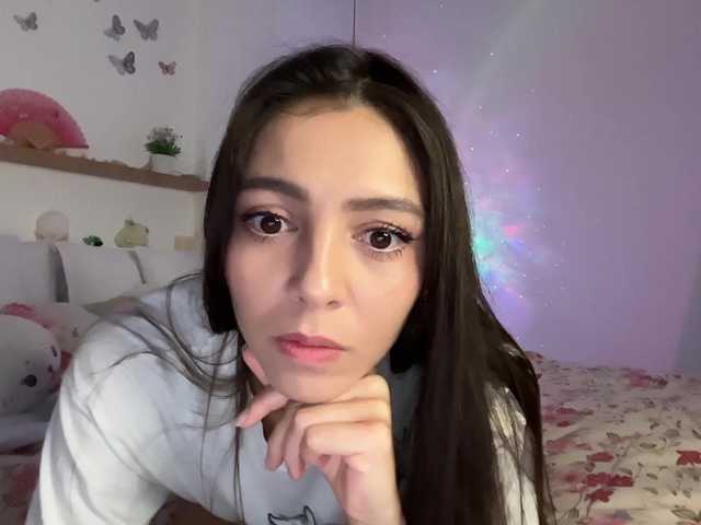 keirasworldd live cam on BongaCams