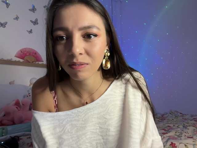 keirasworldd live cam on BongaCams