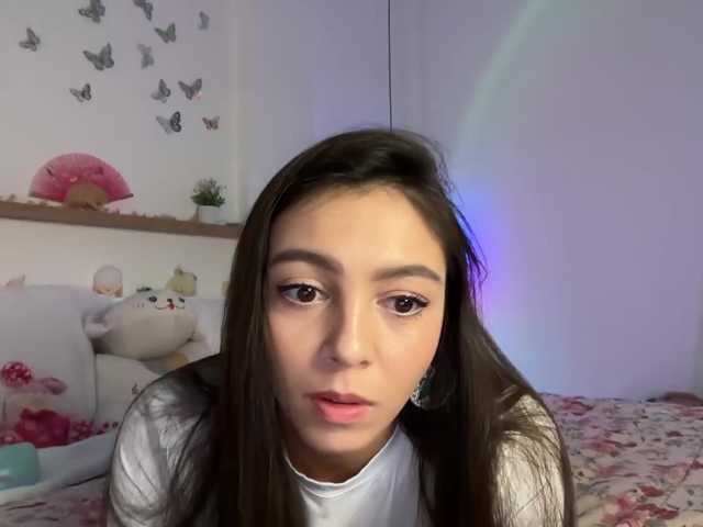 keirasworldd live cam on BongaCams