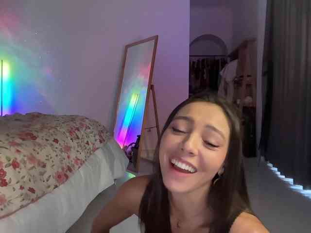 keirasworldd webcam