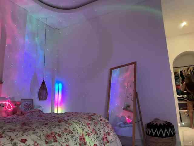 keirasworldd webcam