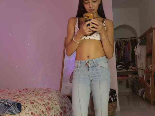 keirasworldd webcam