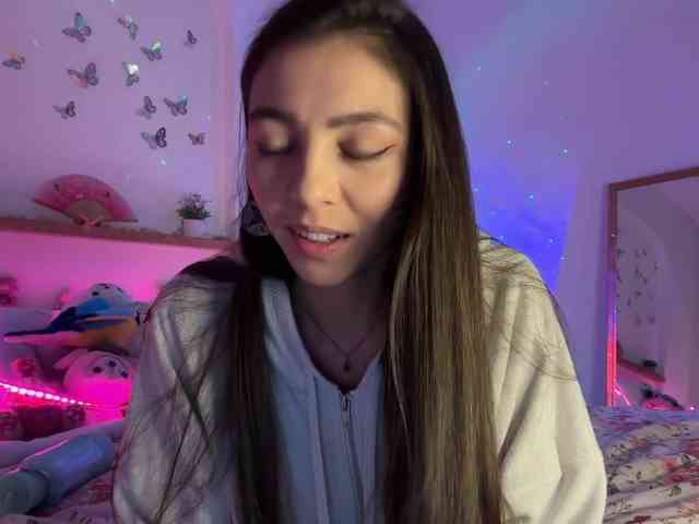 keirasworldd webcam