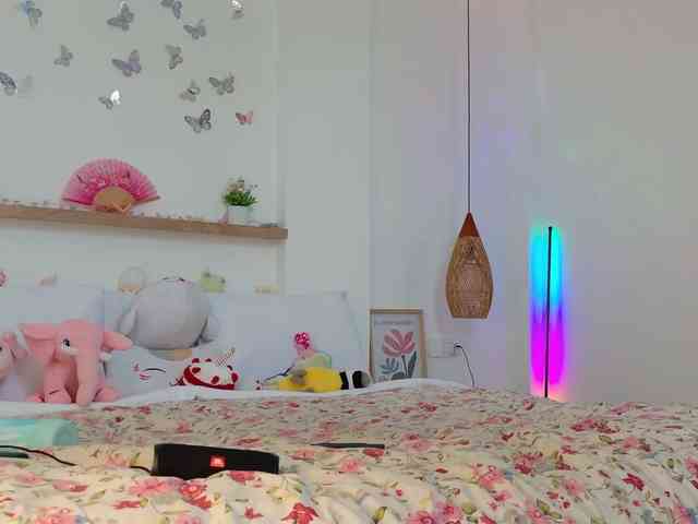 keirasworldd webcam