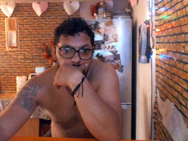 couplereal live cam on BongaCams