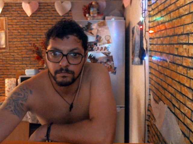 couplereal live cam on BongaCams