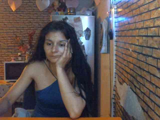 couplereal webcam