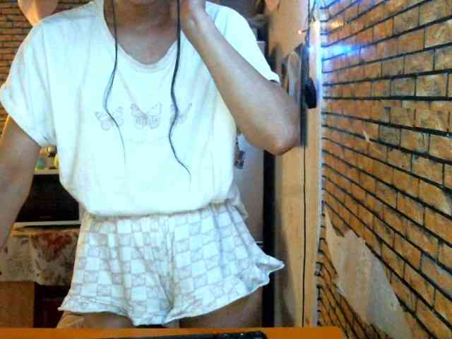 couplereal webcam
