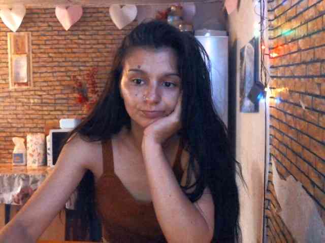 couplereal webcam