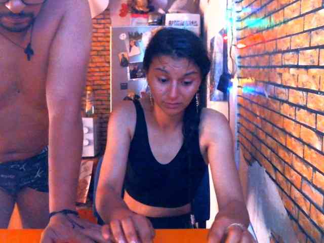 couplereal webcam