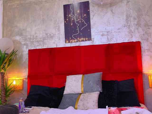 YasmineDelight Live Webcam on BongaCams