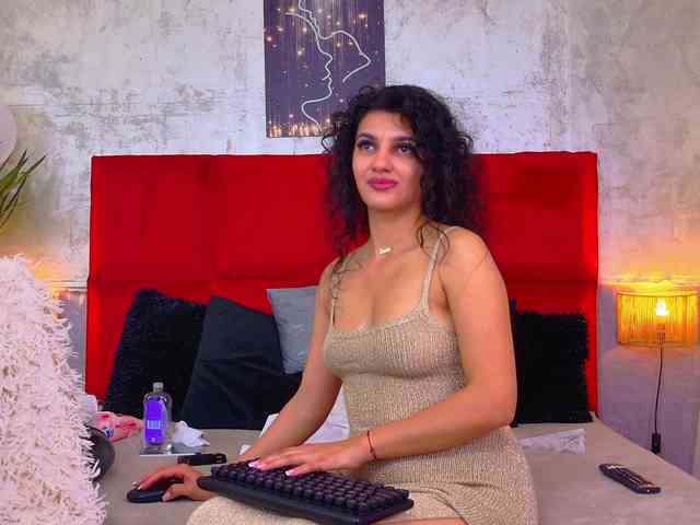 YasmineDelight webcam