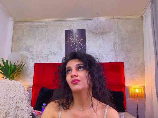 YasmineDelight webcam