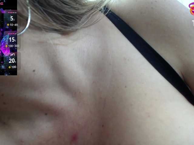 big-tits-horny live cam on BongaCams