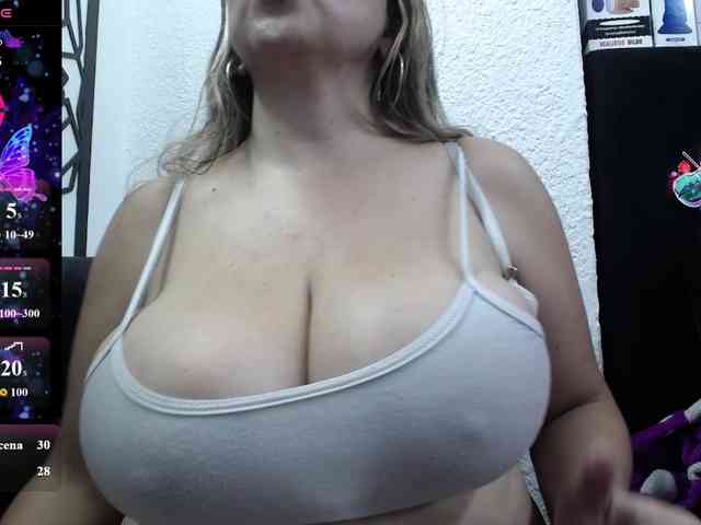 big-tits-horny webcam
