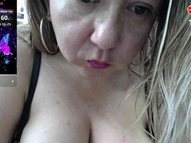 big-tits-horny webcam